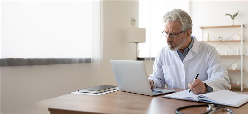 hero_banner_doctor_2